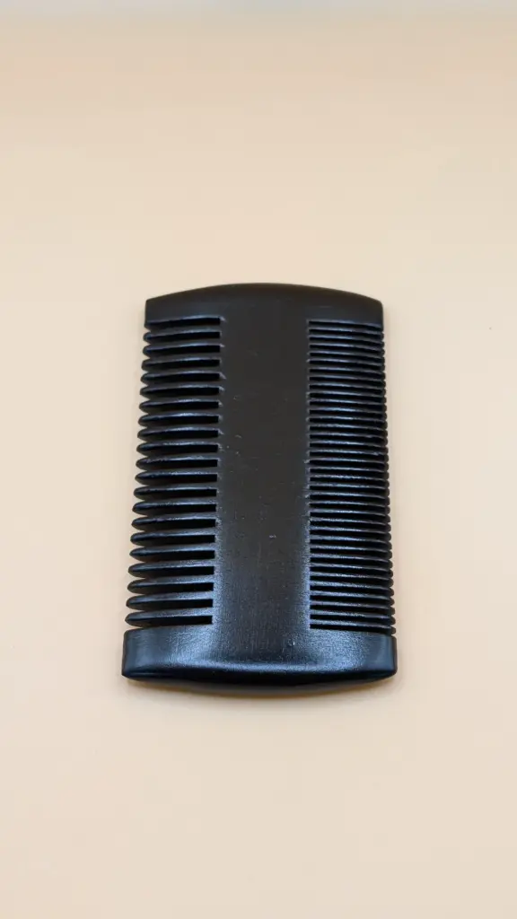 [MY-0029] PEINE BARBA PEQ NEGRO