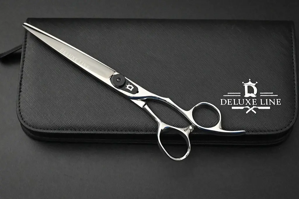 DELUXE LINE TIJERA LISA D7 7"