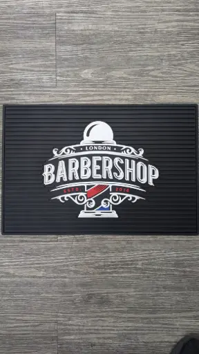 [MY-003] ALFOMBRA TAPETE BARBERSHOP NEGRO