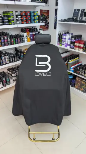 [BEC005B] LEVEL3 CAPA NEGRA CON CUELLO DE GOMA